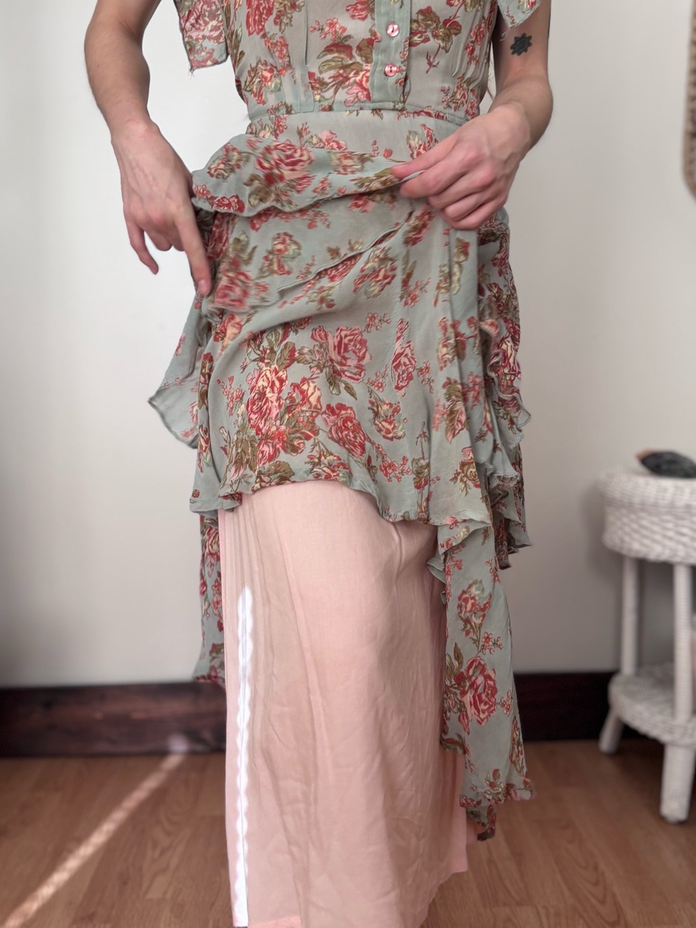 XS Pastel Pink Blue Floral Rose Print V-Neck Maxi Dress - Picture 6 of 13